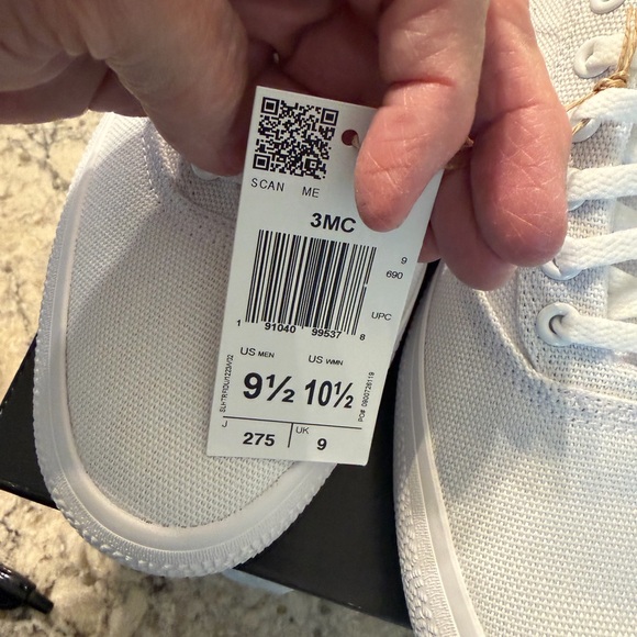 Adidas Classic White 3MC Sneakers new in box - Picture 4 of 6